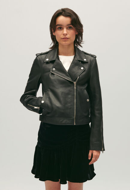 

	Black grained leather jacket
 Vue 1