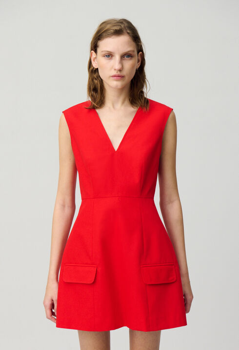 Robe courte cintrée