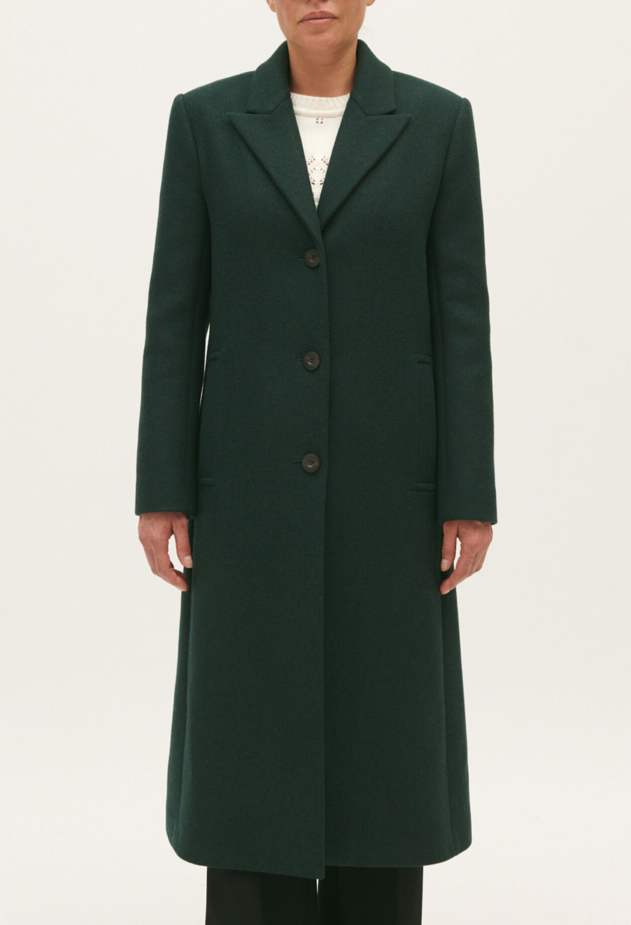 Mid-length straight coat