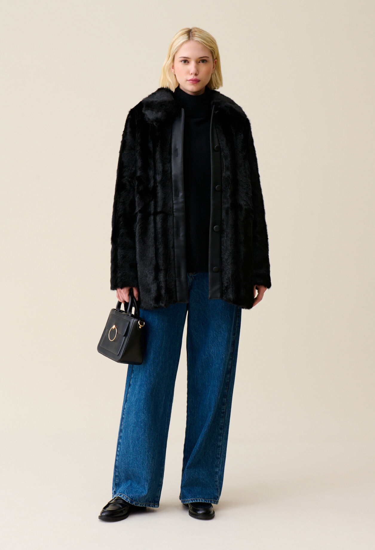 Veste en jean fourrure noir outlet