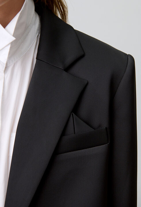 Veste satinée tailleur