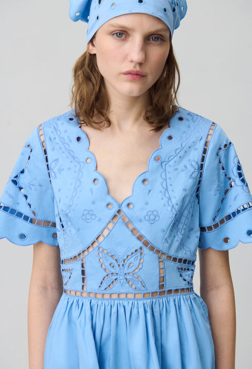 Robe courte broderies papillon