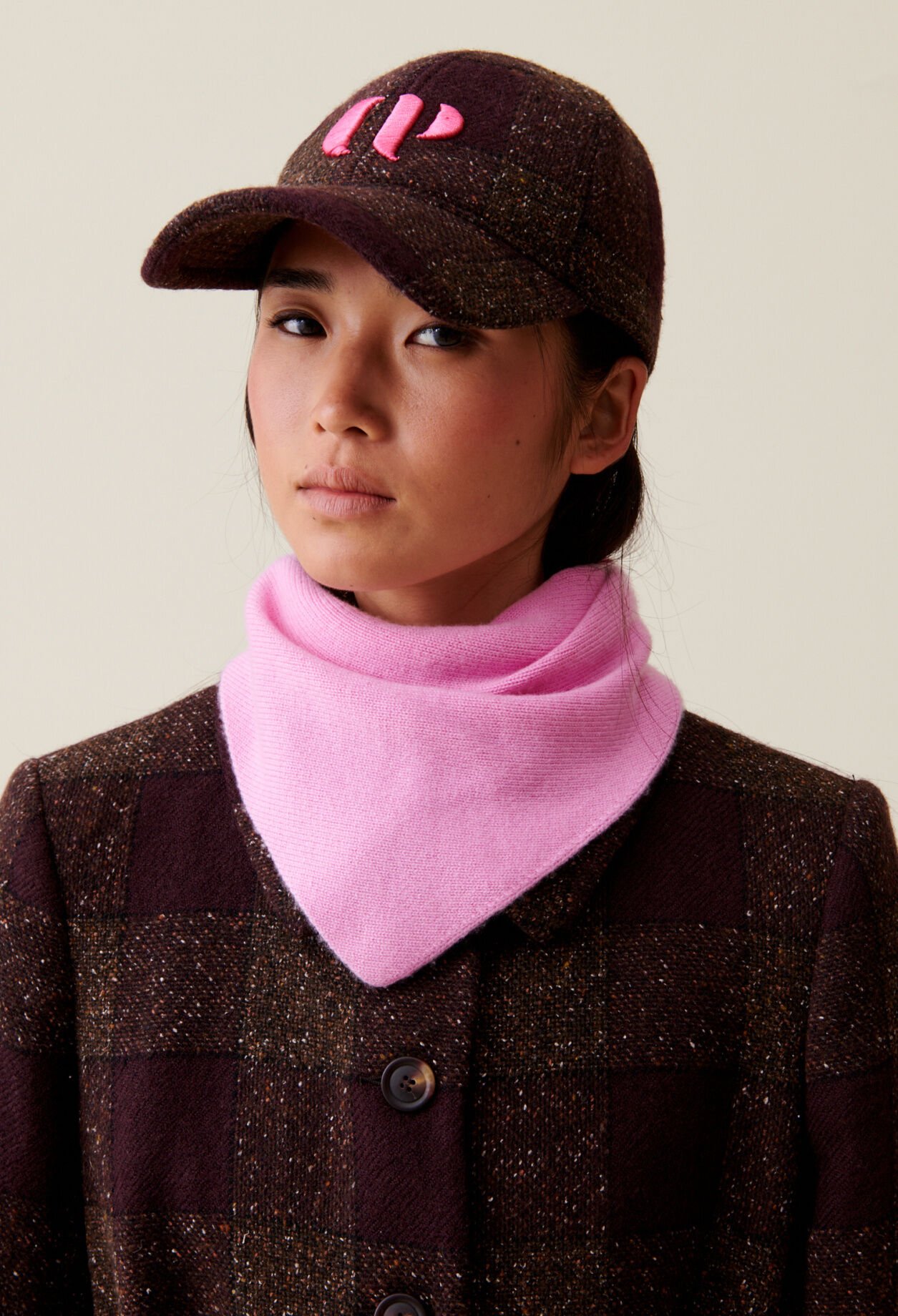 Cashmere knit scarf