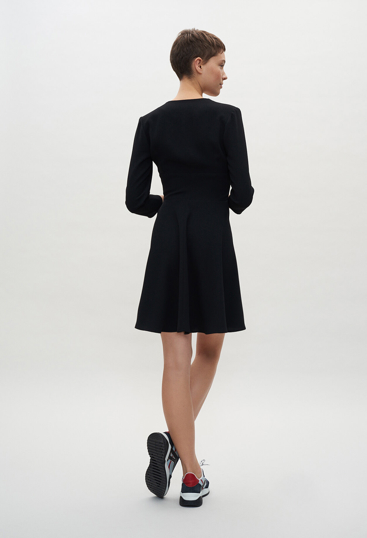 Robe noire évasée
