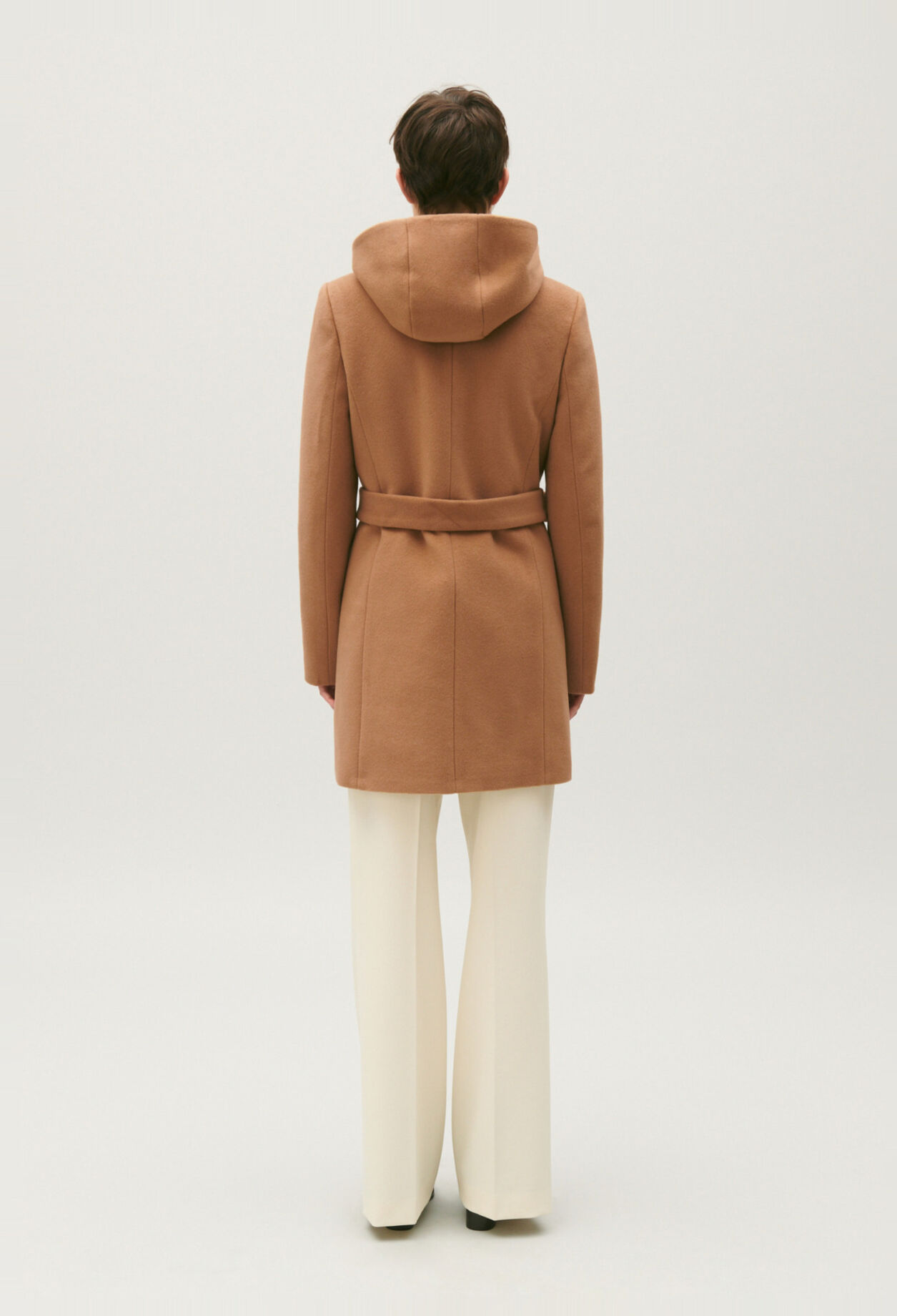 Belted coat in wool and cashmere
