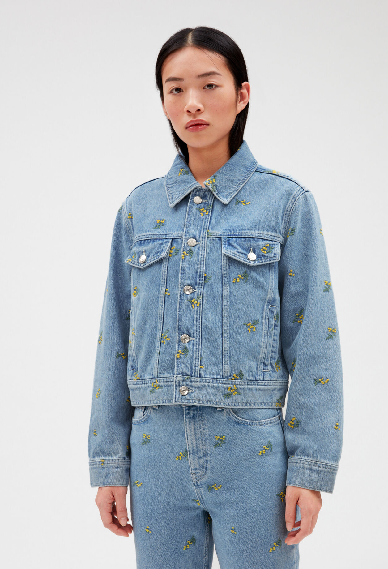 Denim jacket with mimosa pattern