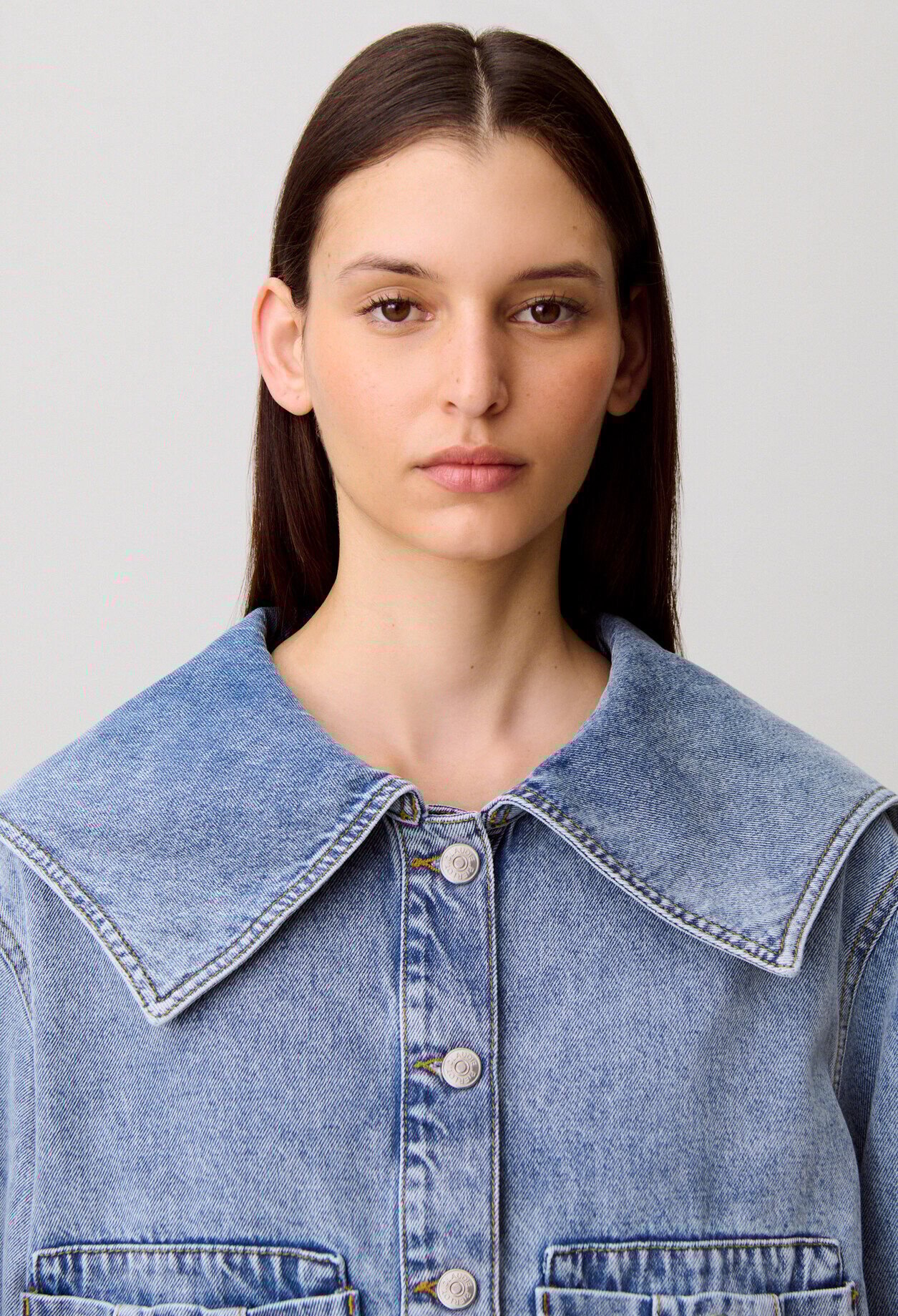 Contrast stitch denim jacket