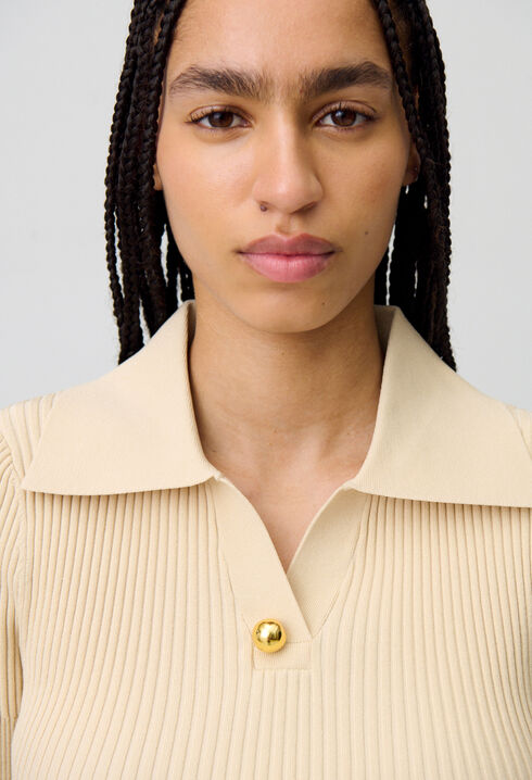Fine knit top