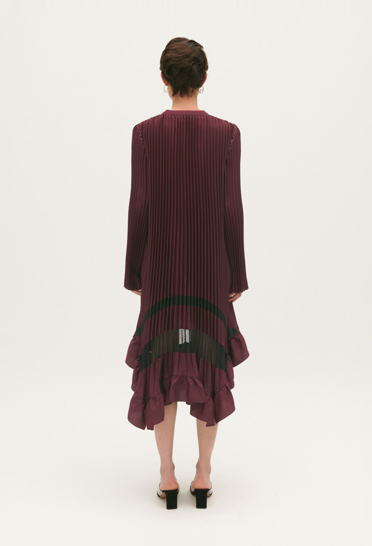 Robe mi-longue plissée