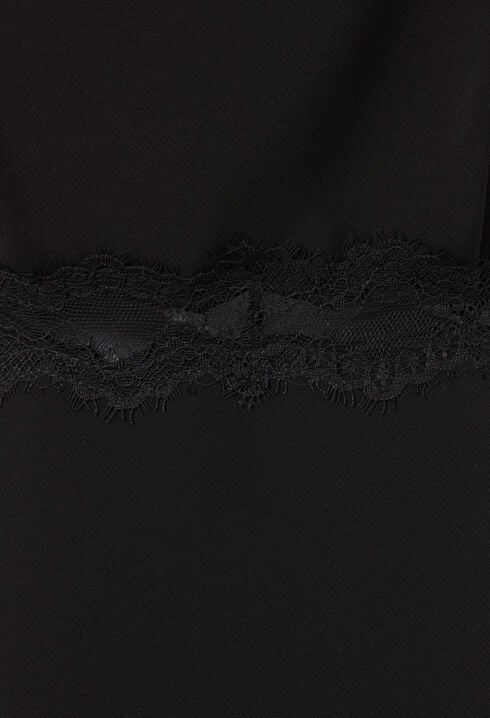Robe dos nu dentelle