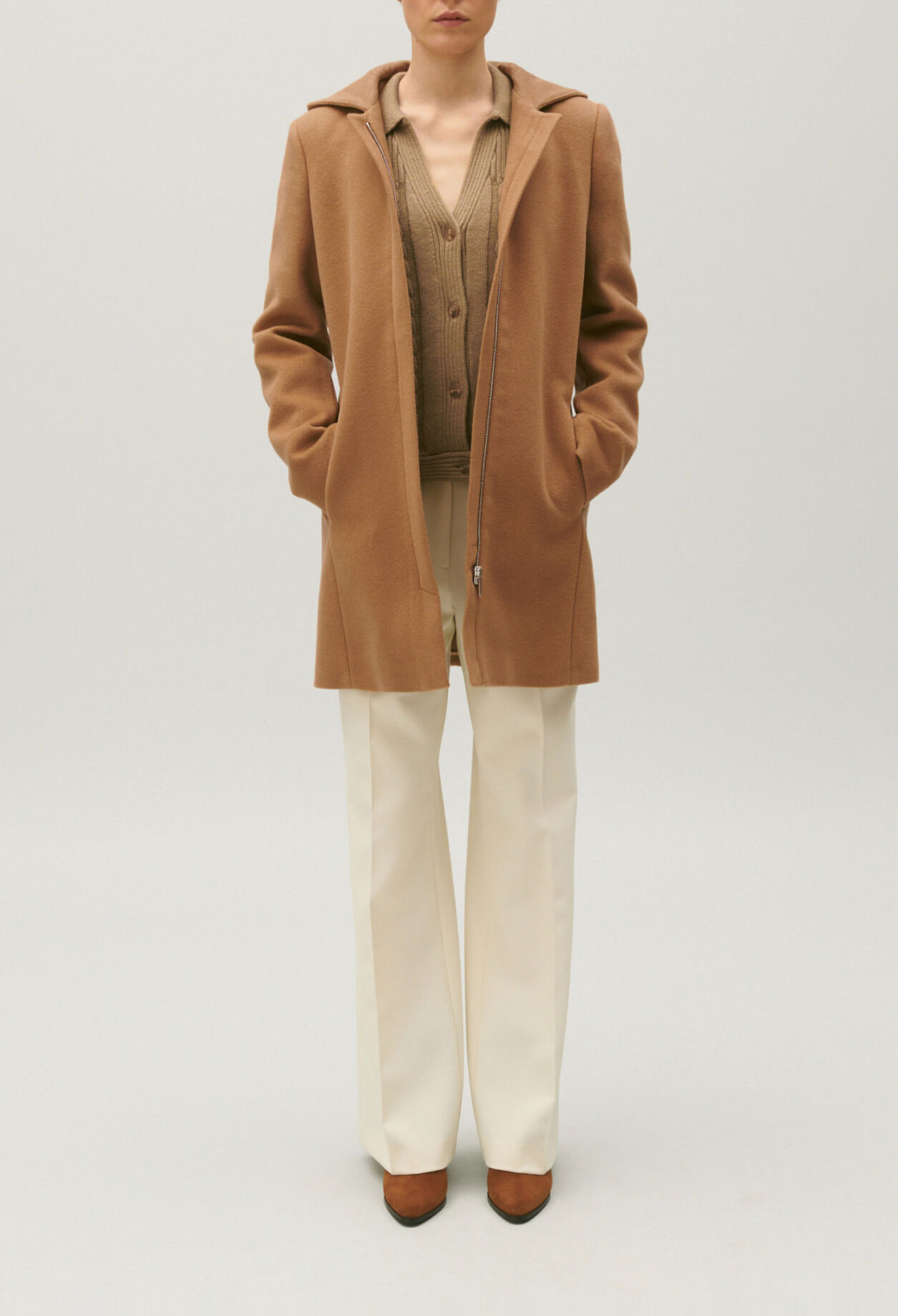 Belted coat in wool and cashmere