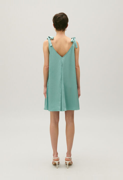 Robe courte satinée vert d'eau
