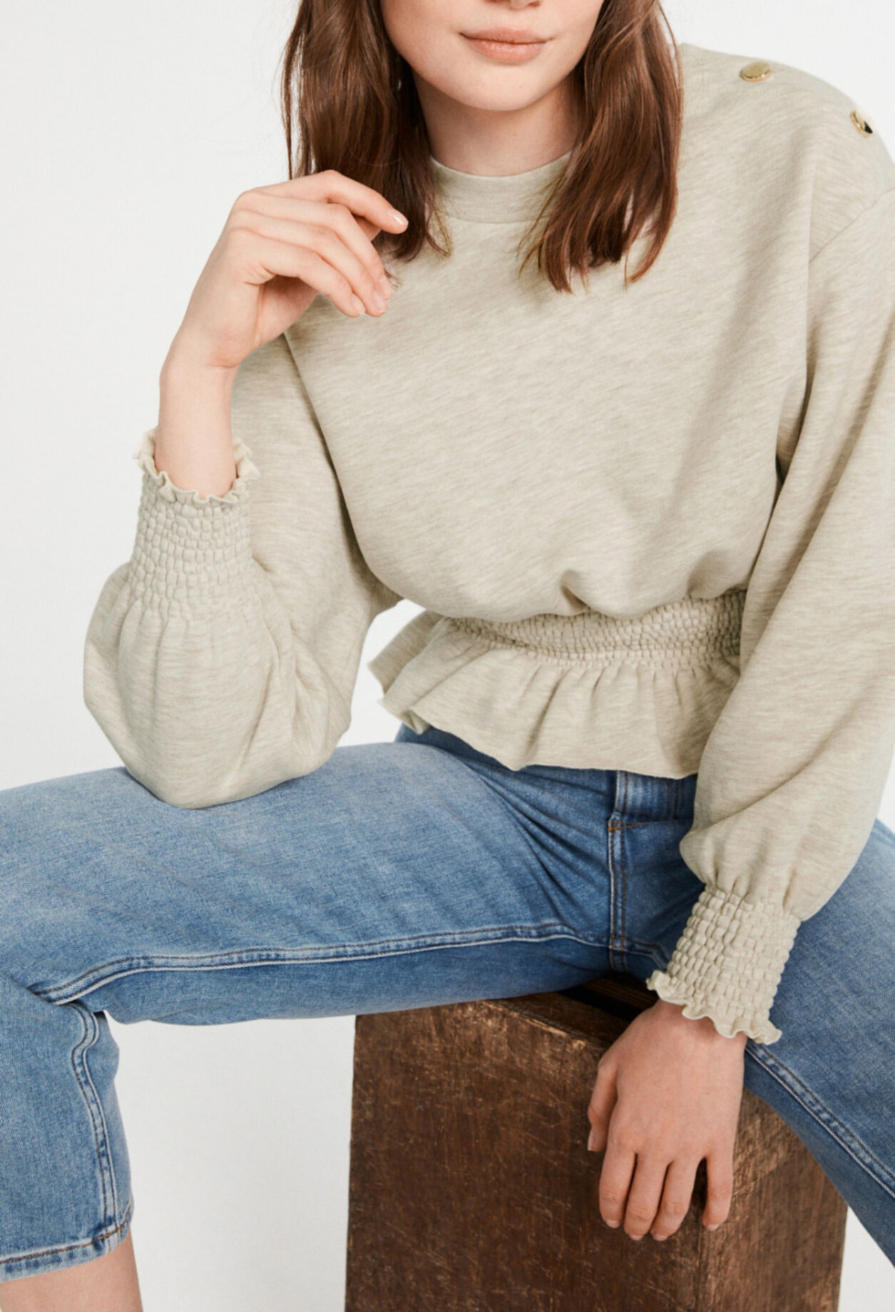 Grey sweatshirt