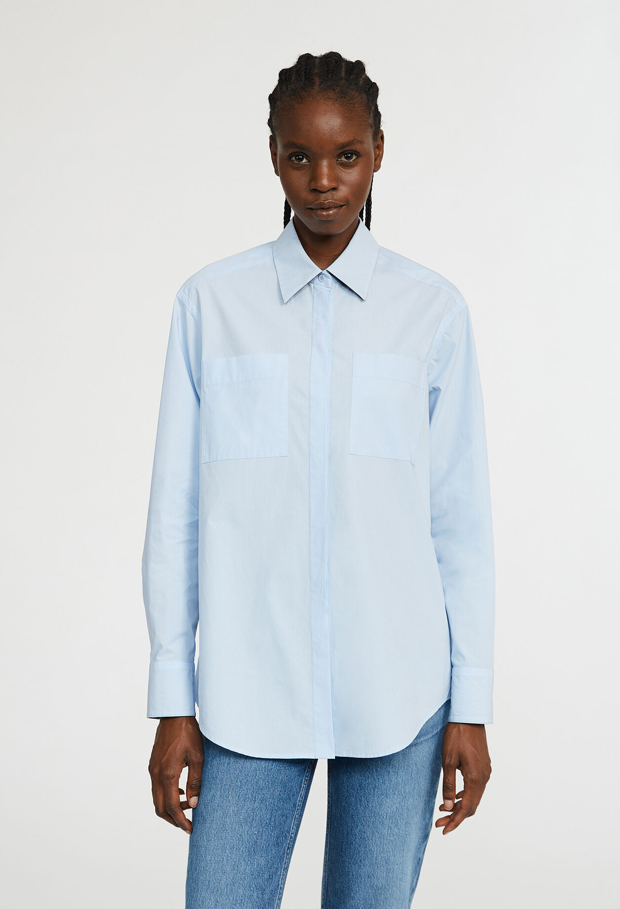 Chemise bleue ciel à manches longues