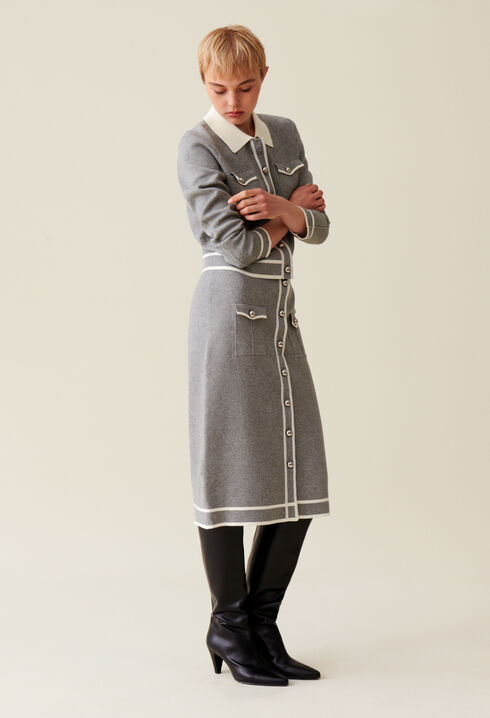 Mid-length grey knit skirt