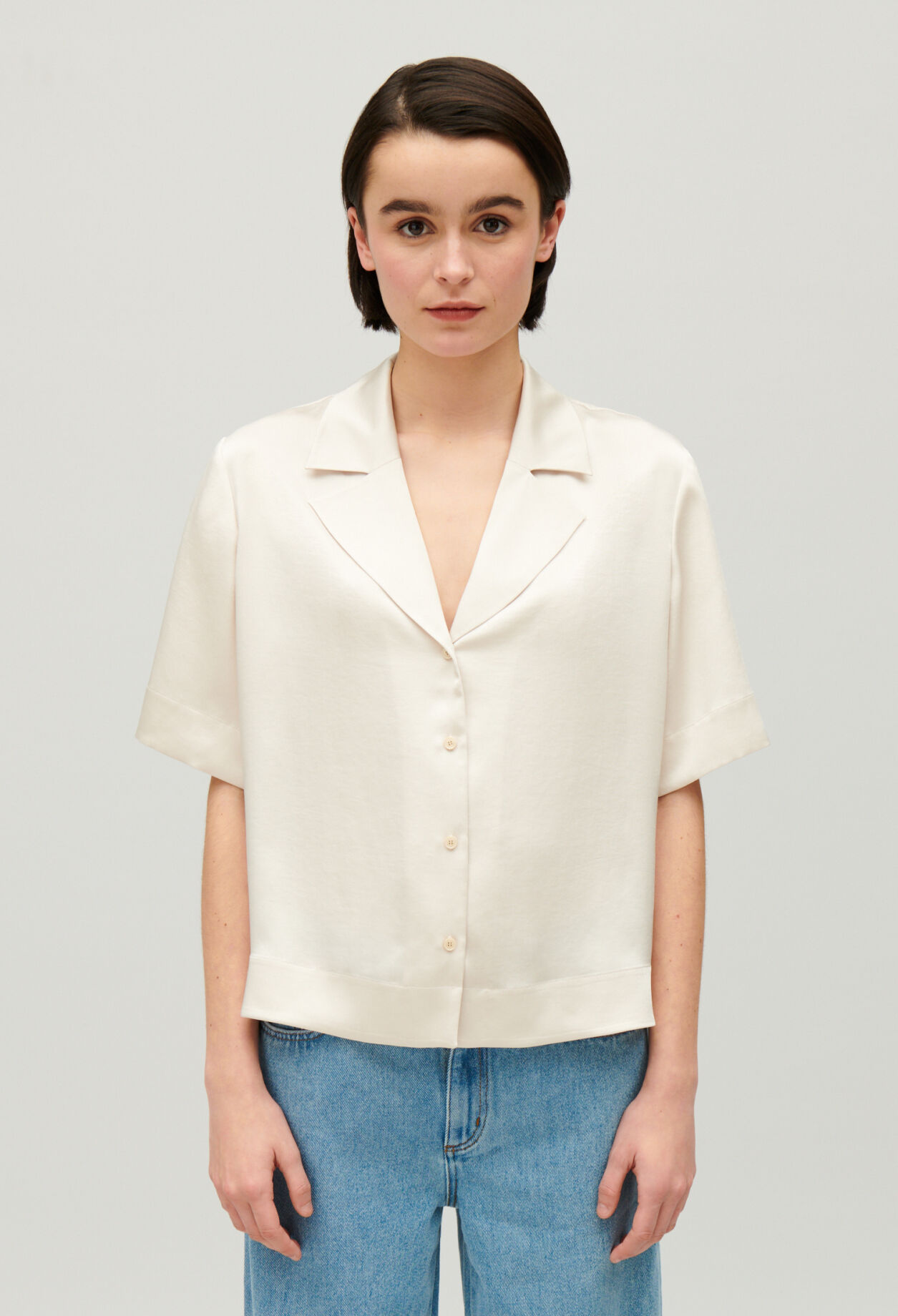 Floaty short-sleeved shirt