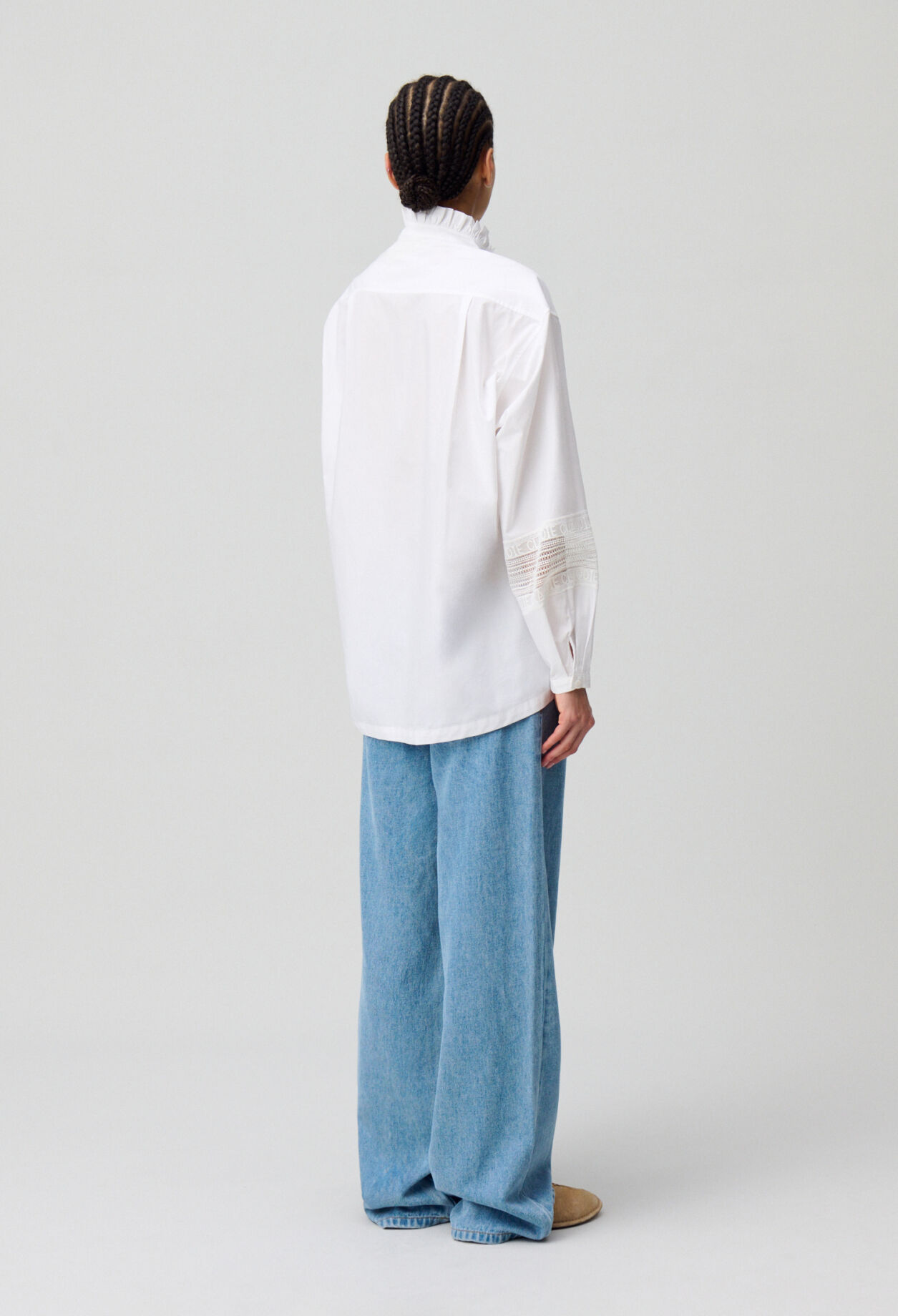 Cotton shirt with frill collar