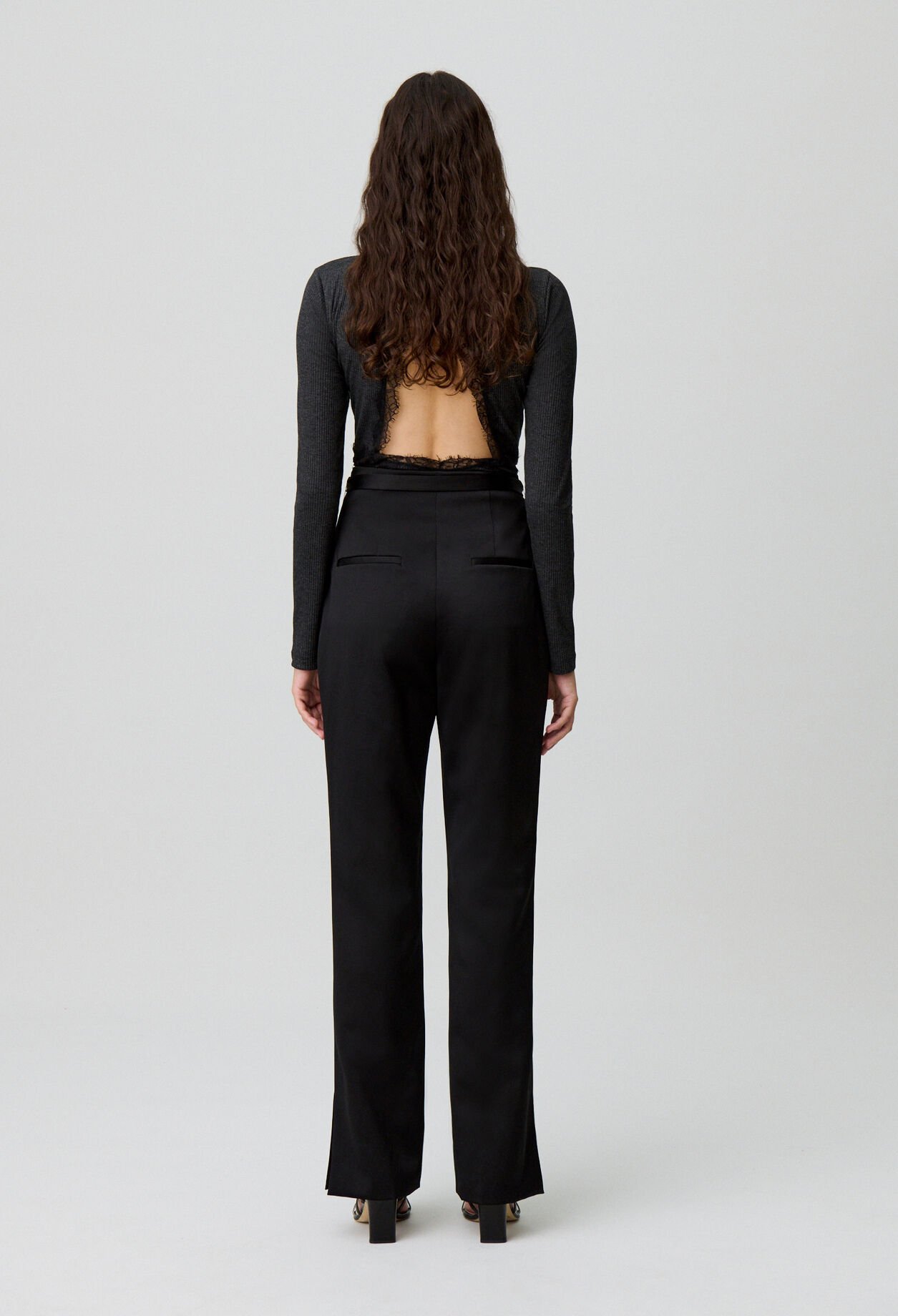 Pantalon droit satiné