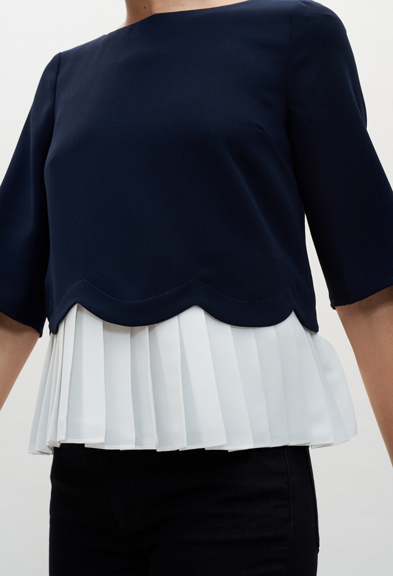 Pleated shell top