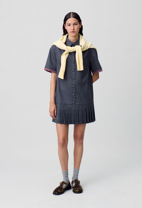 Robe courte plissée