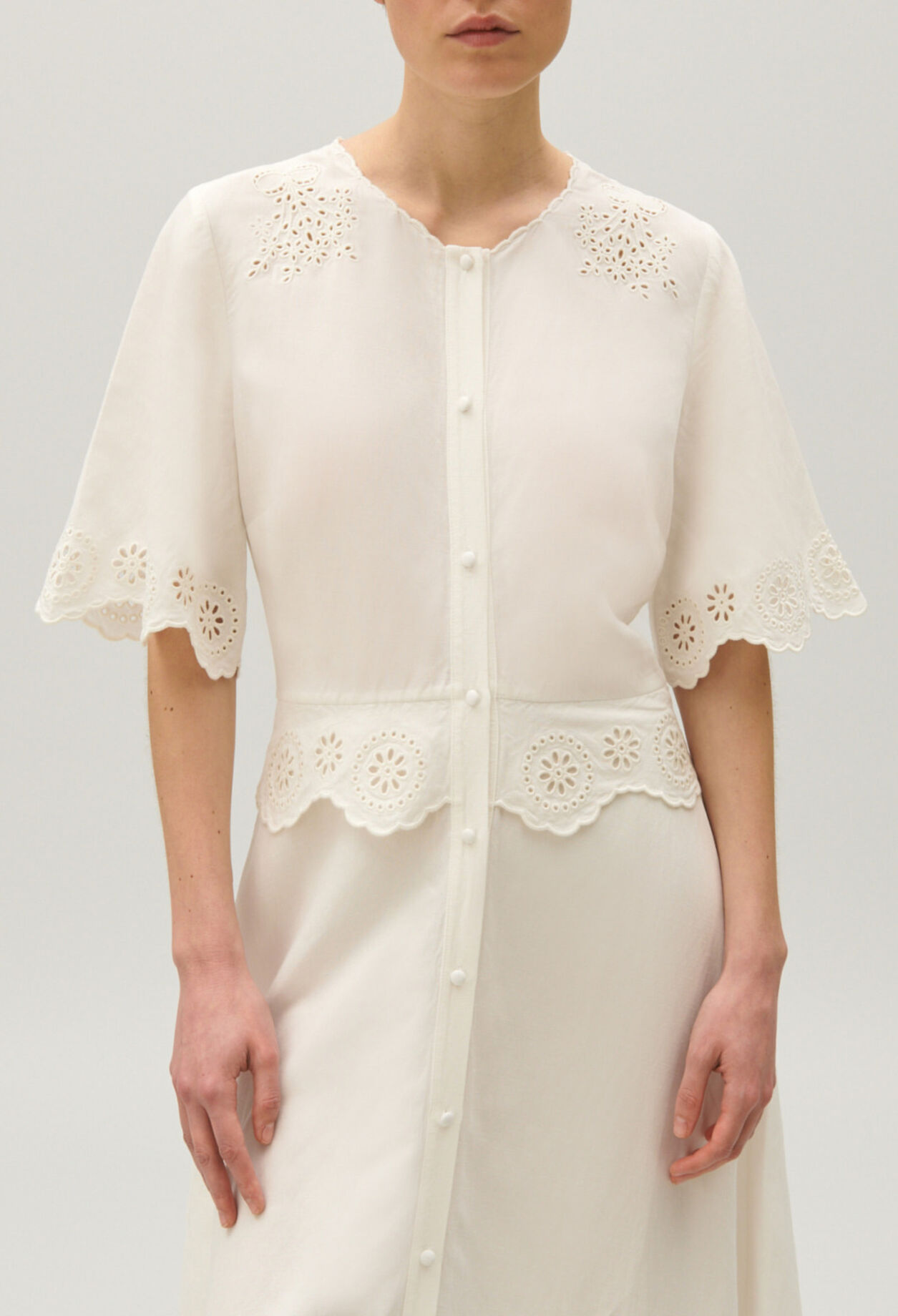 Robe longue broderie anglaise écrue