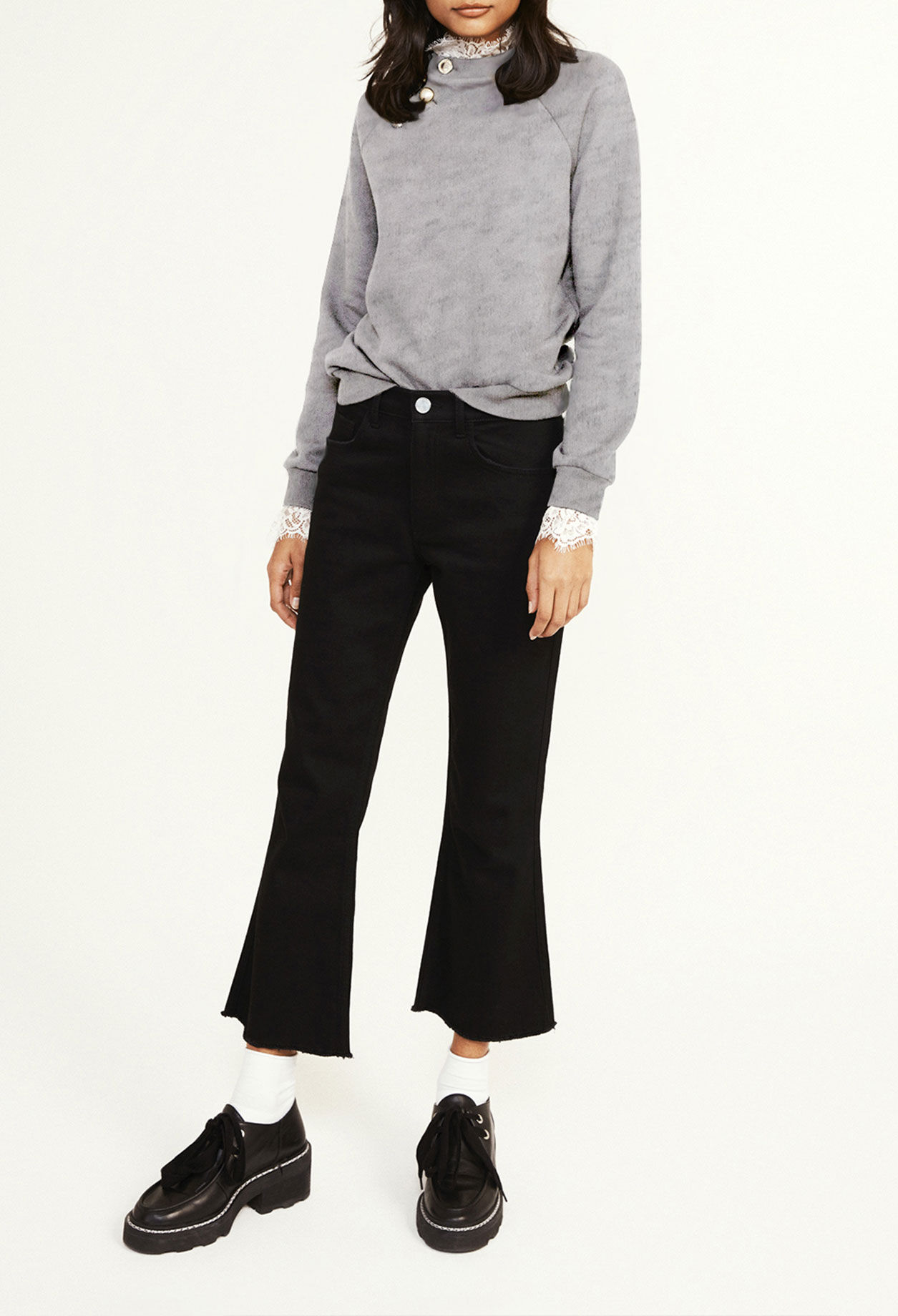 Sweatshirt gris à col victorien