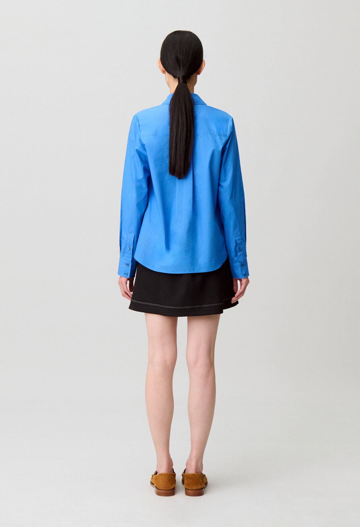 Blouse large d&eacute;collet&eacute;