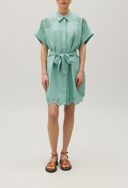 Robe chemise courte broderie anglaise