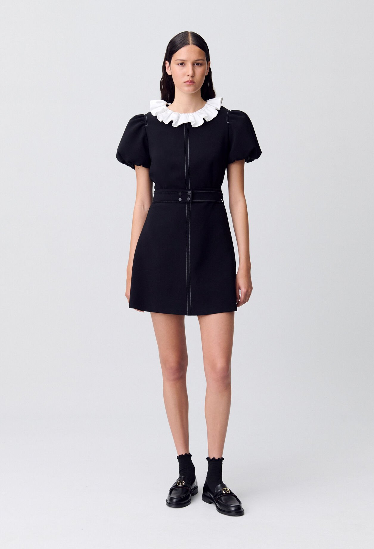 Robe courte col