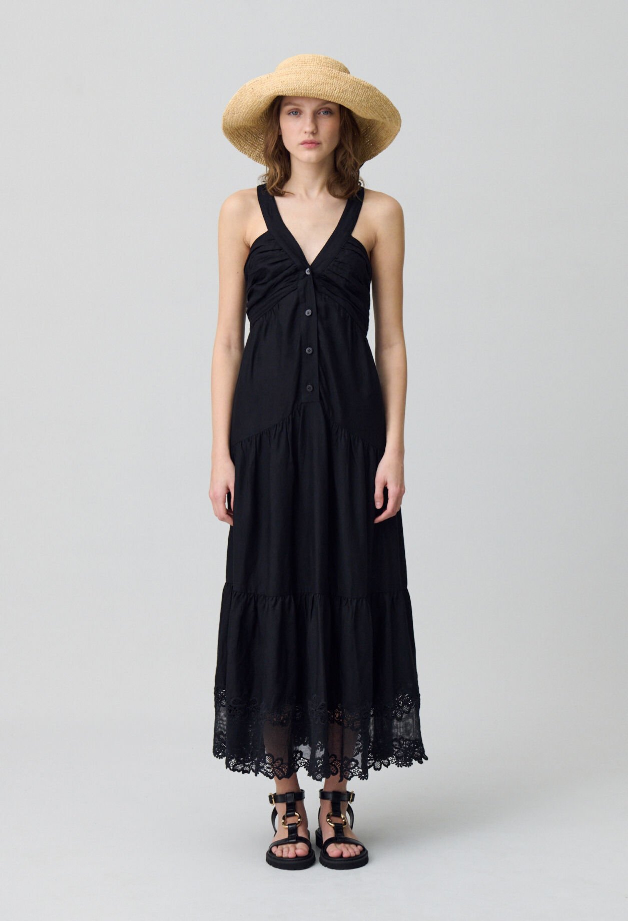 Robe longue broderies fleurs