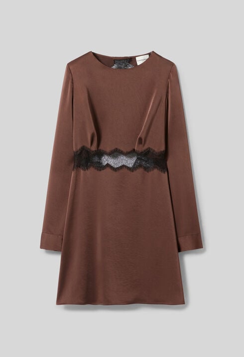 Robe courte fluide satin&eacute;e