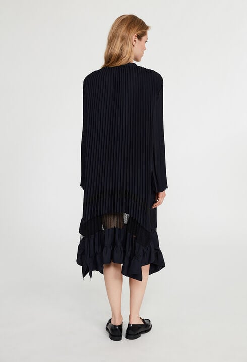 Robe plissée à volant