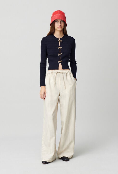 Thin knit jumper with bows