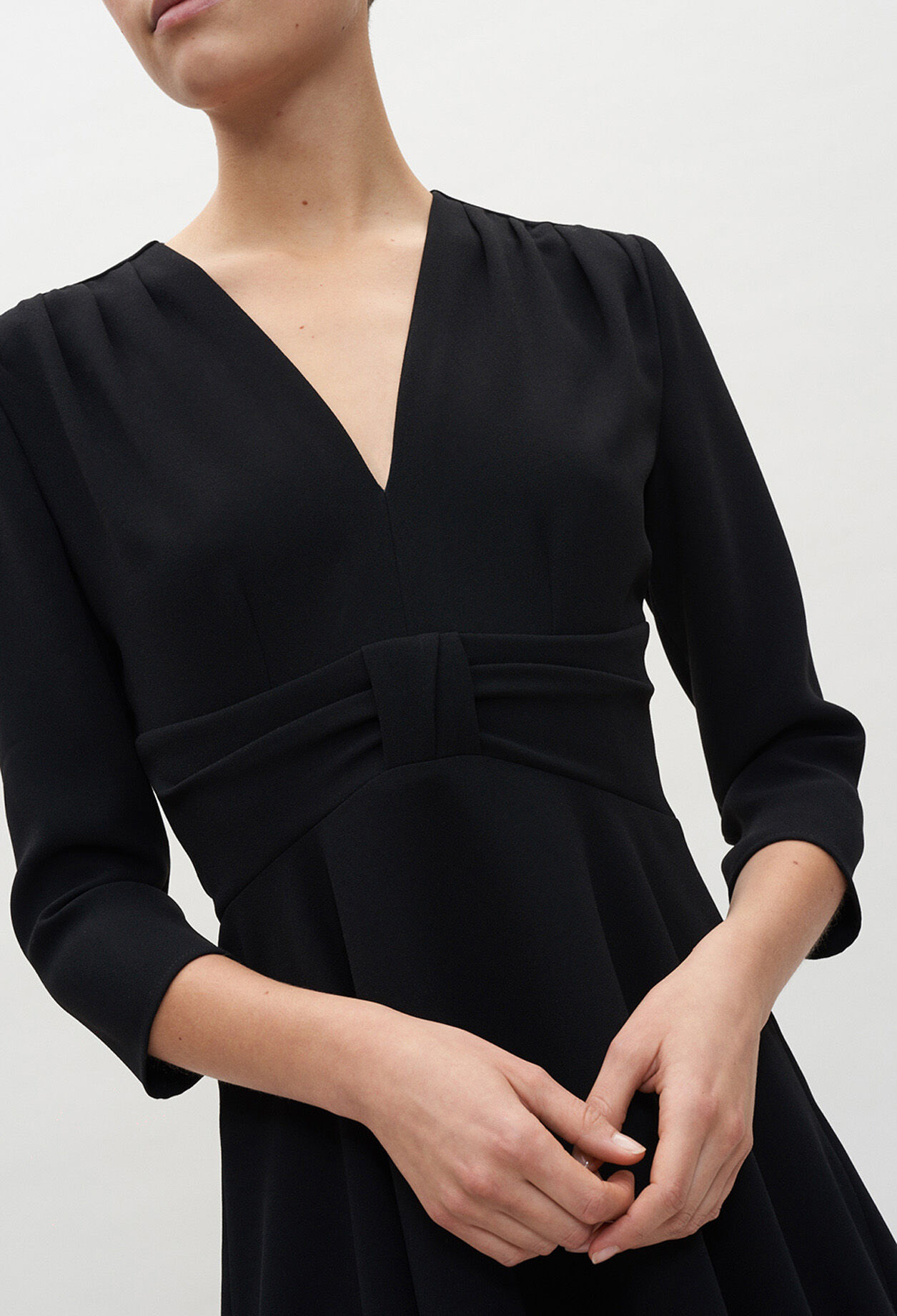 Robe noire évasée