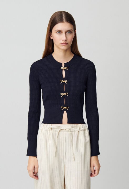 Thin knit jumper with bows