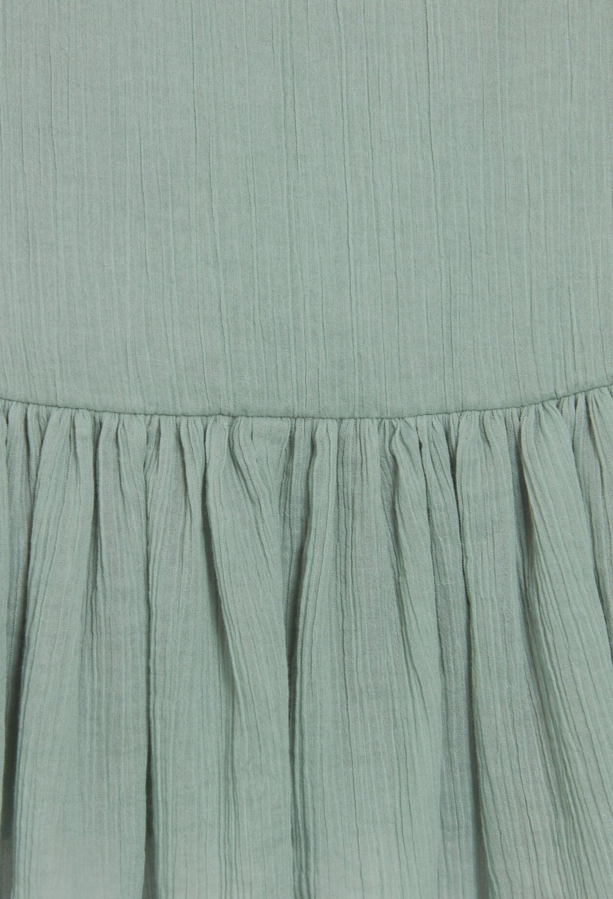 Robe courte volantée amande