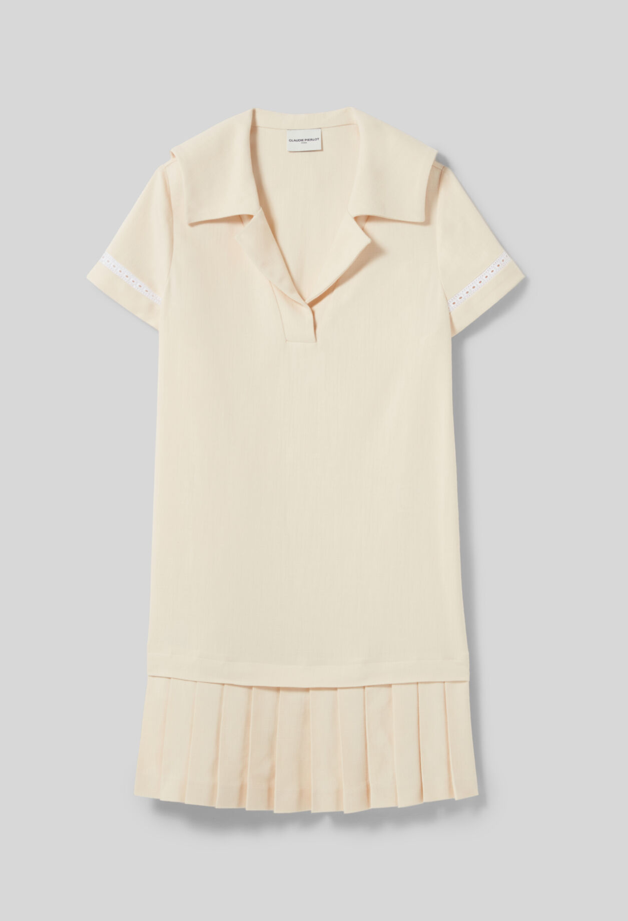 Robe courte à plis