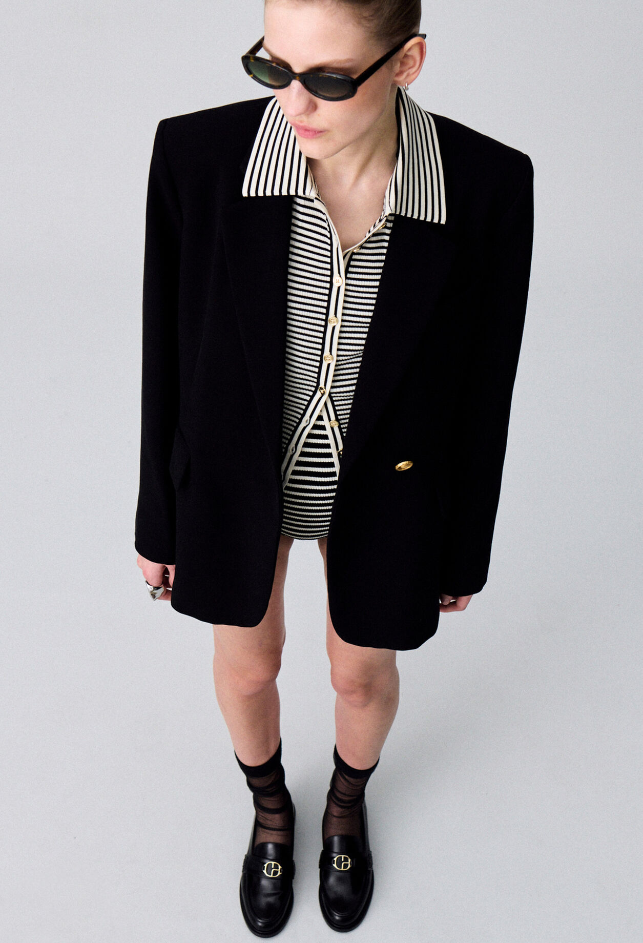 Buttoned blazer