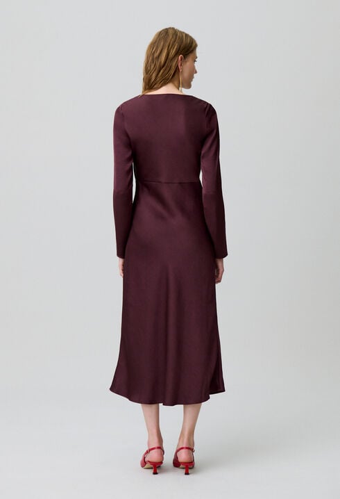 Robe longue satinée asymétrique