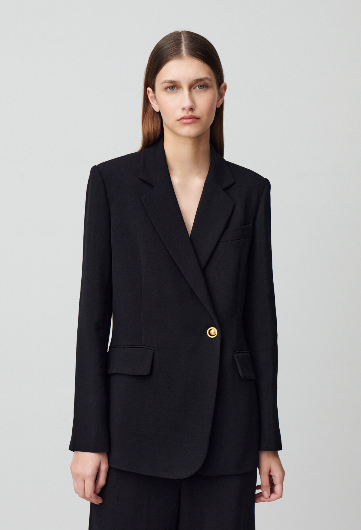 Buttoned blazer