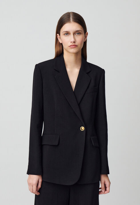 Buttoned blazer