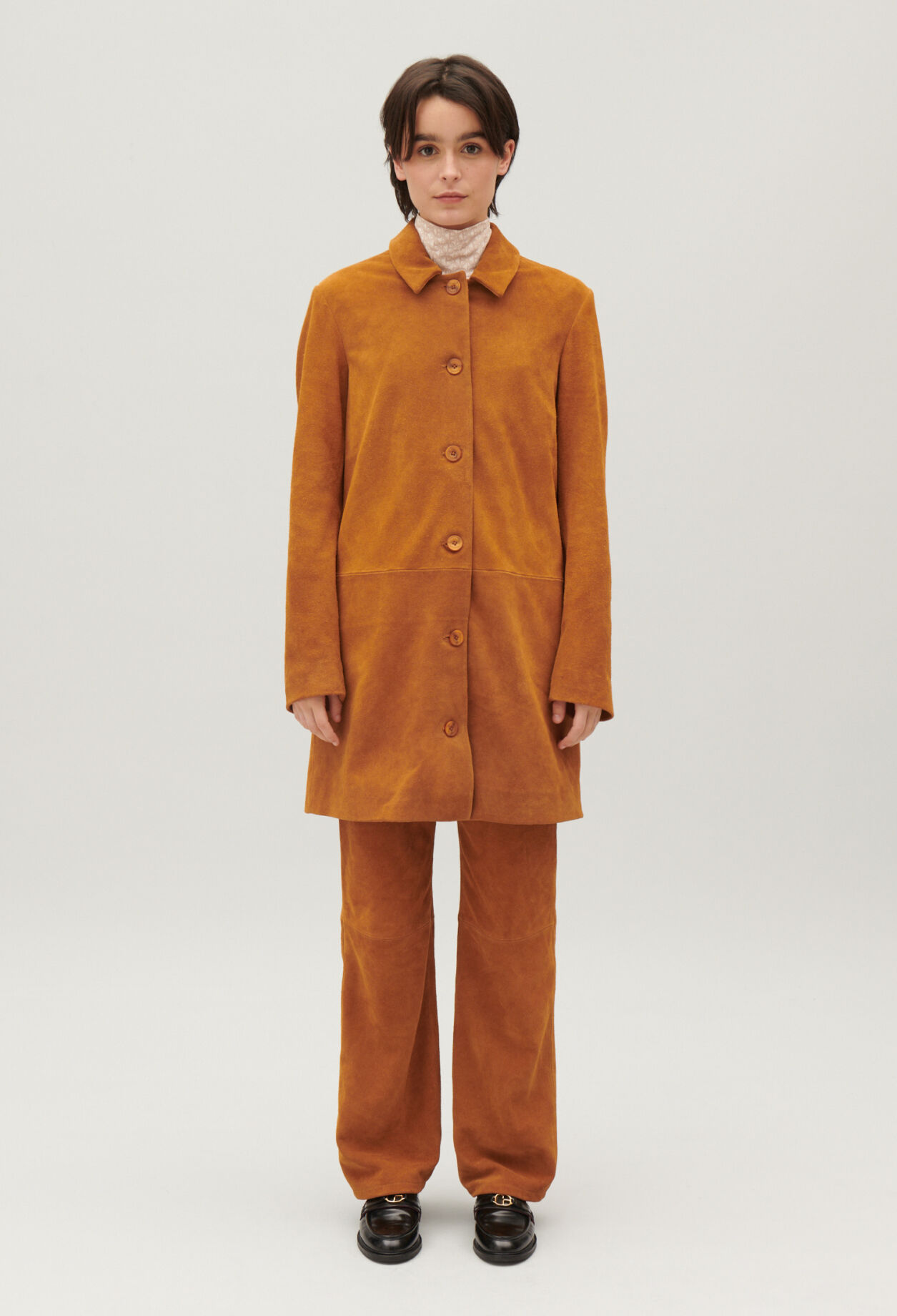 Manteau droit cuir suede beige foncé