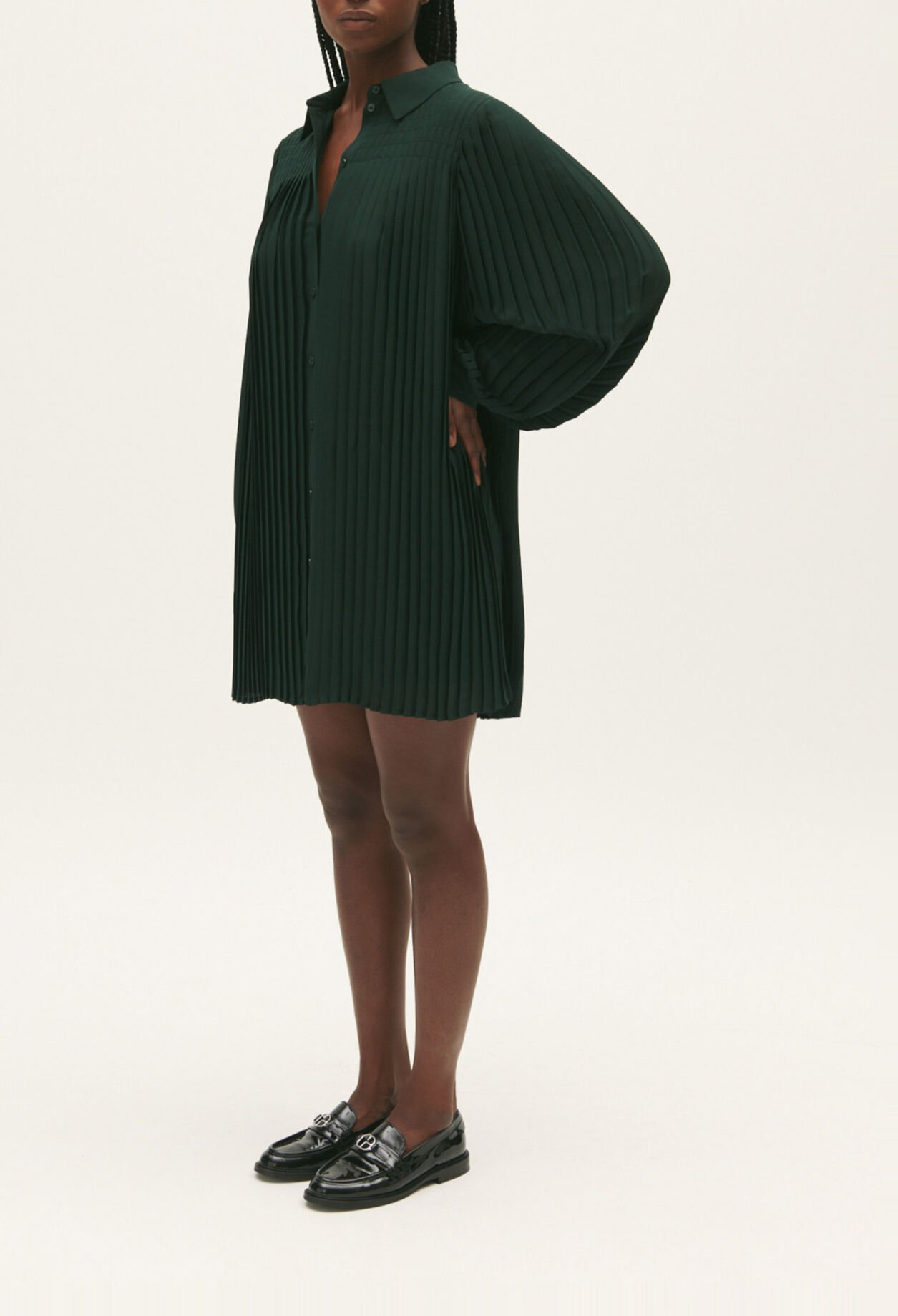 Robe courte plissée