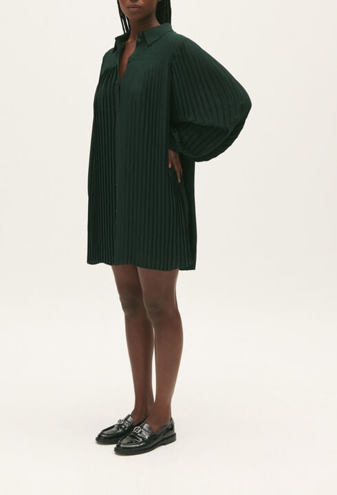 Robe courte plissée
