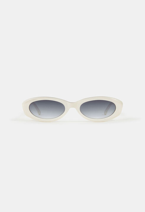 Oval sunglasses 
