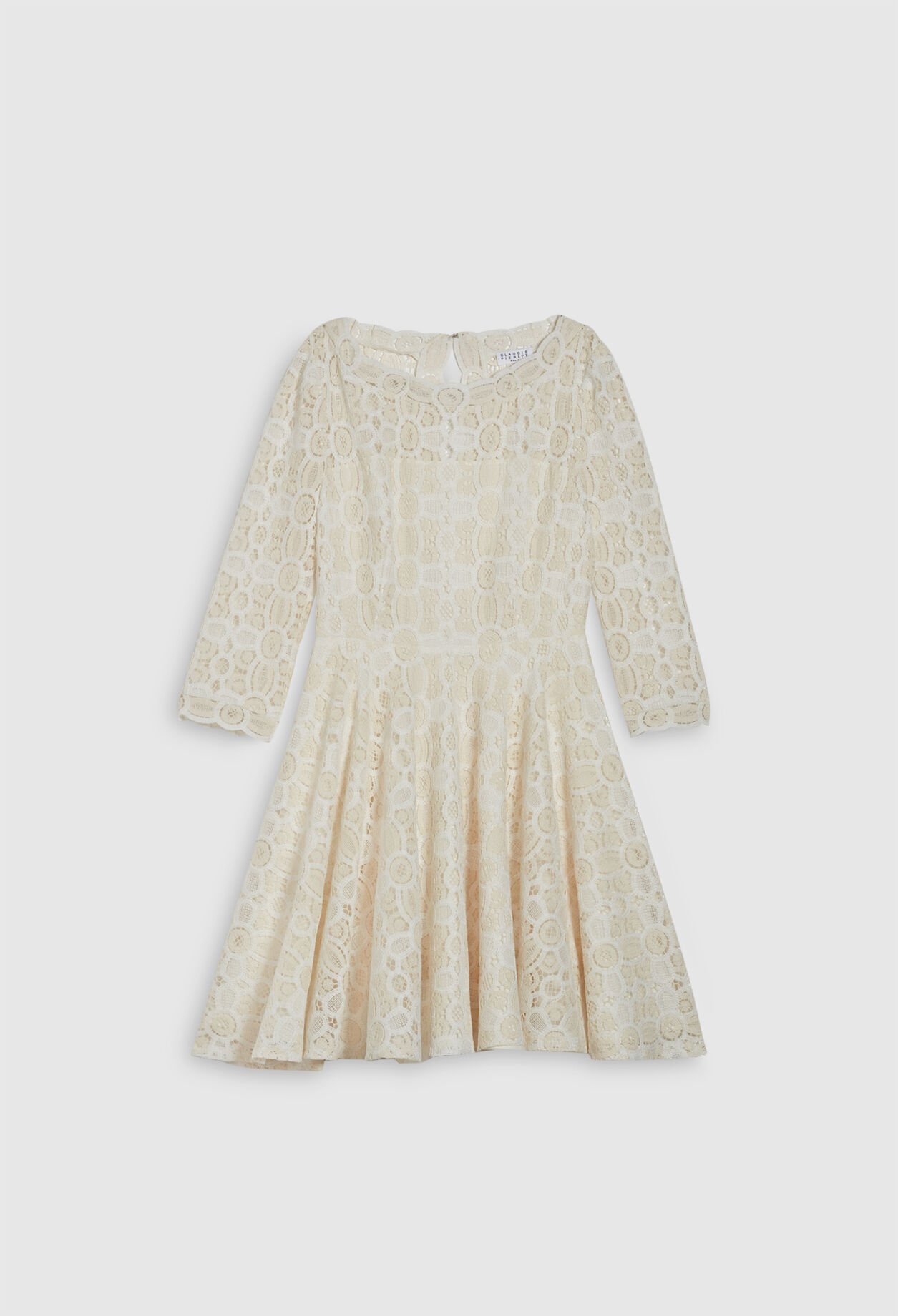Robe en dentelle