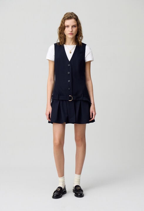 Robe courte cintrée plissée