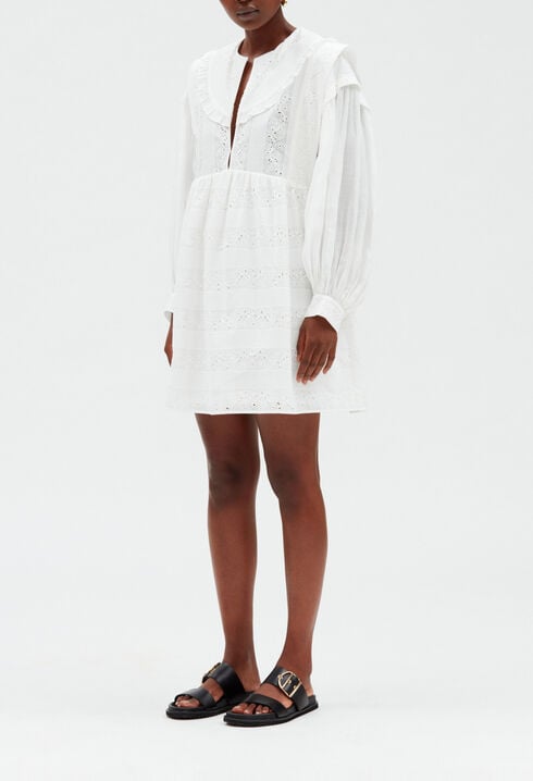 Robe courte babydoll brodée blanc