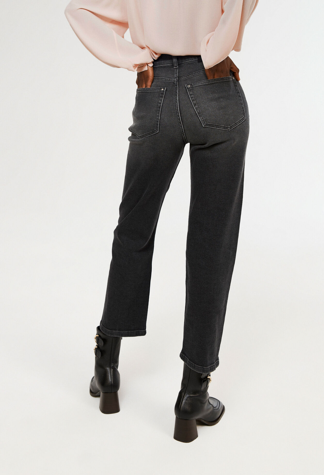 Cigarette jeans