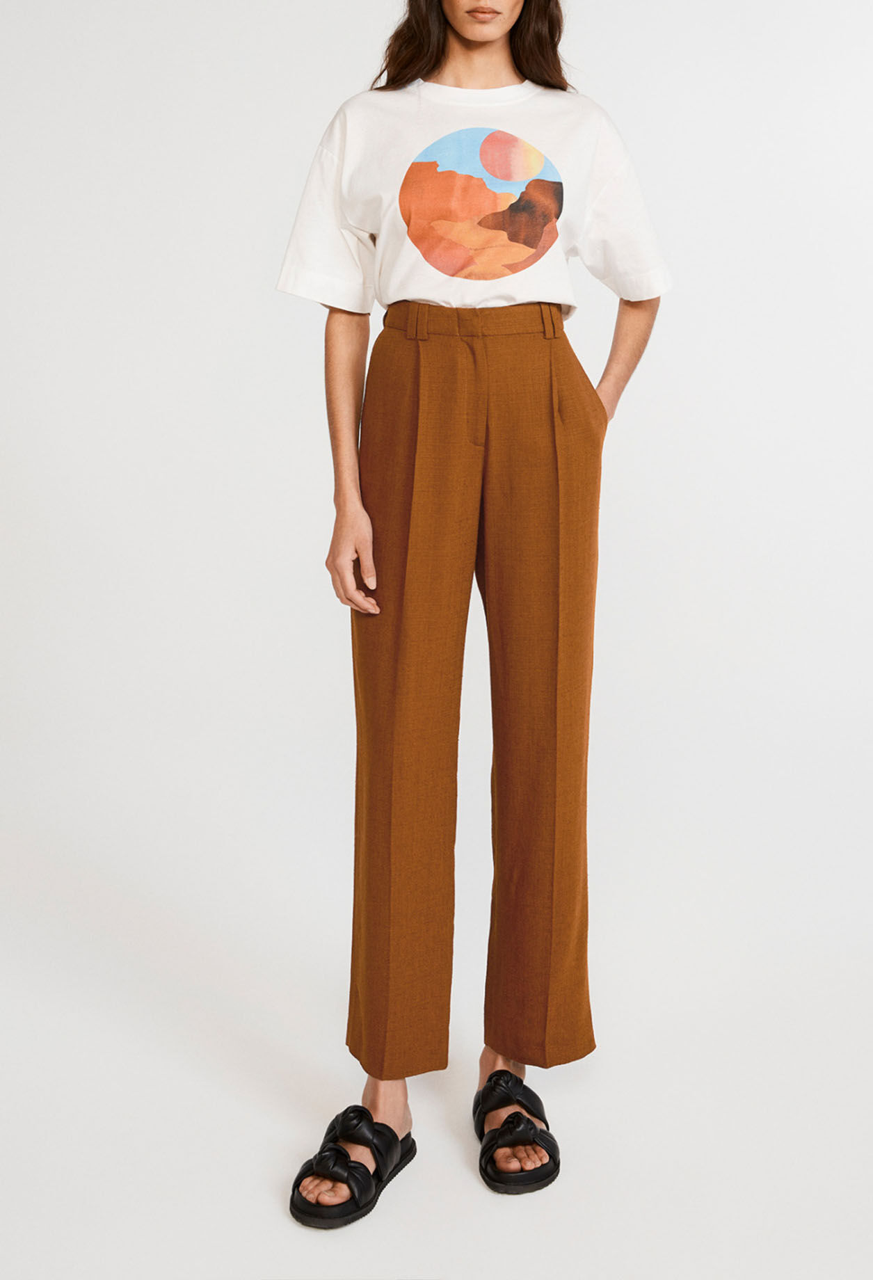 Straight fit trousers